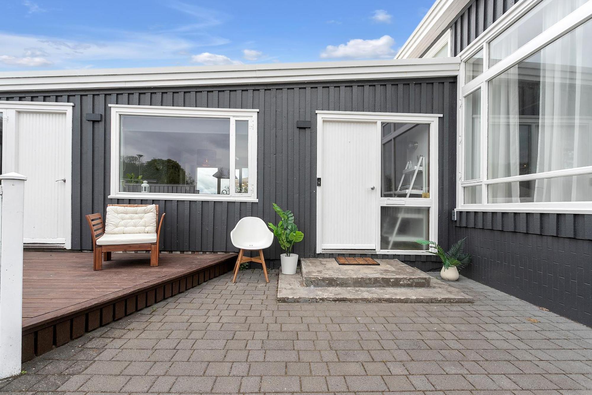 House - Villa With Garden And Hot Tub, 2 Min From Reykjavik Garthabaer 外观 照片