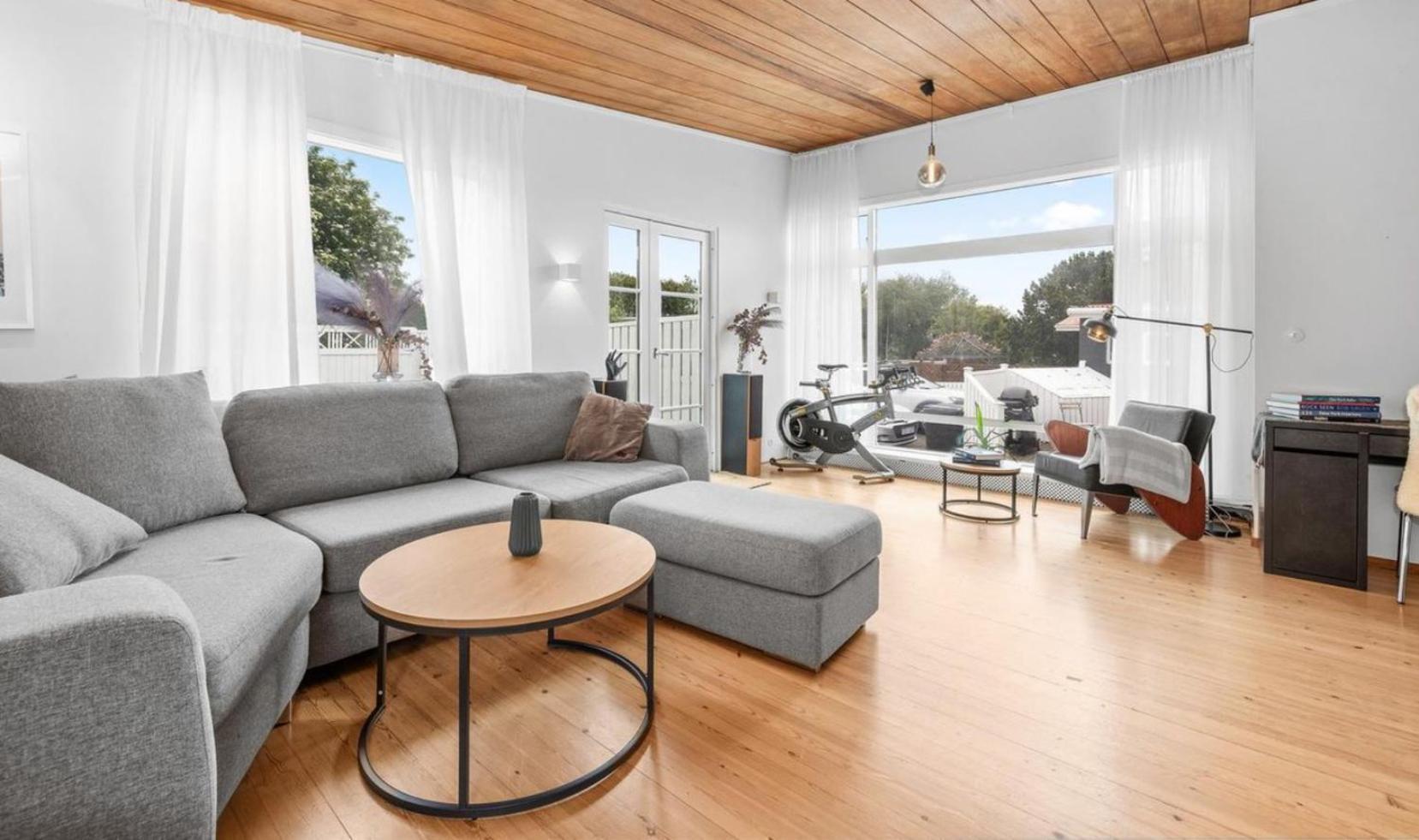 House - Villa With Garden And Hot Tub, 2 Min From Reykjavik Garthabaer 外观 照片